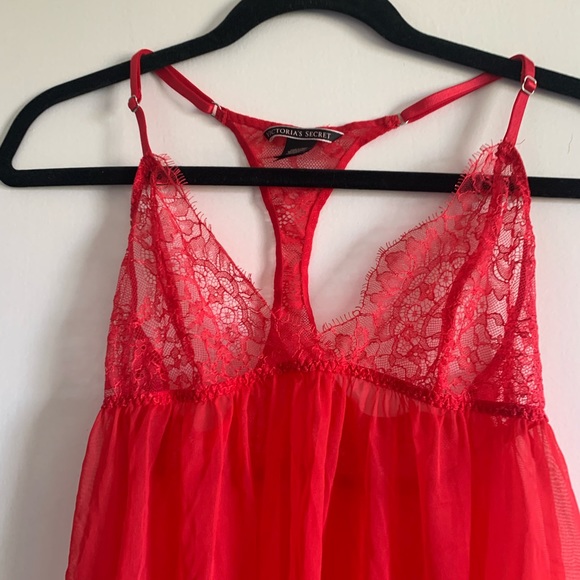 Victoria's Secret Red Lace Unlined Sheer Slip Racerback Tank size Medium EUC - Picture 4 of 5